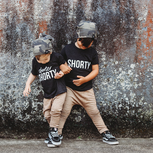 brothers matching t-shirt set in cute vans and matching pants